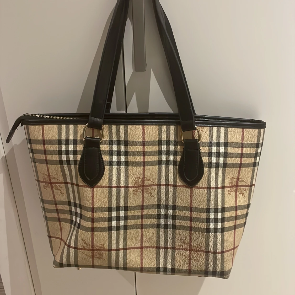 Burberry väska