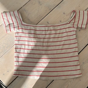 Kort top - Kort topp med båtringning