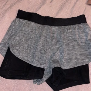 Champion träning shorts - för små!