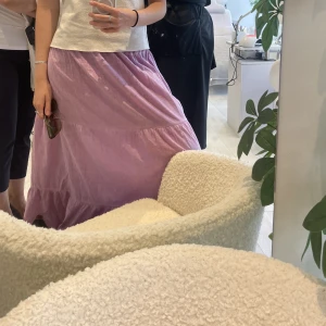 Kjol  - Säljer denna kjol