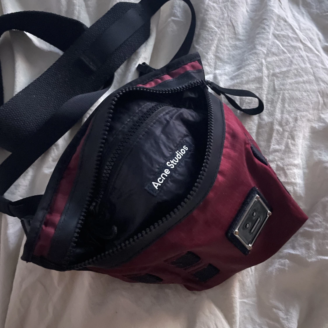 Acne studios väska - 90