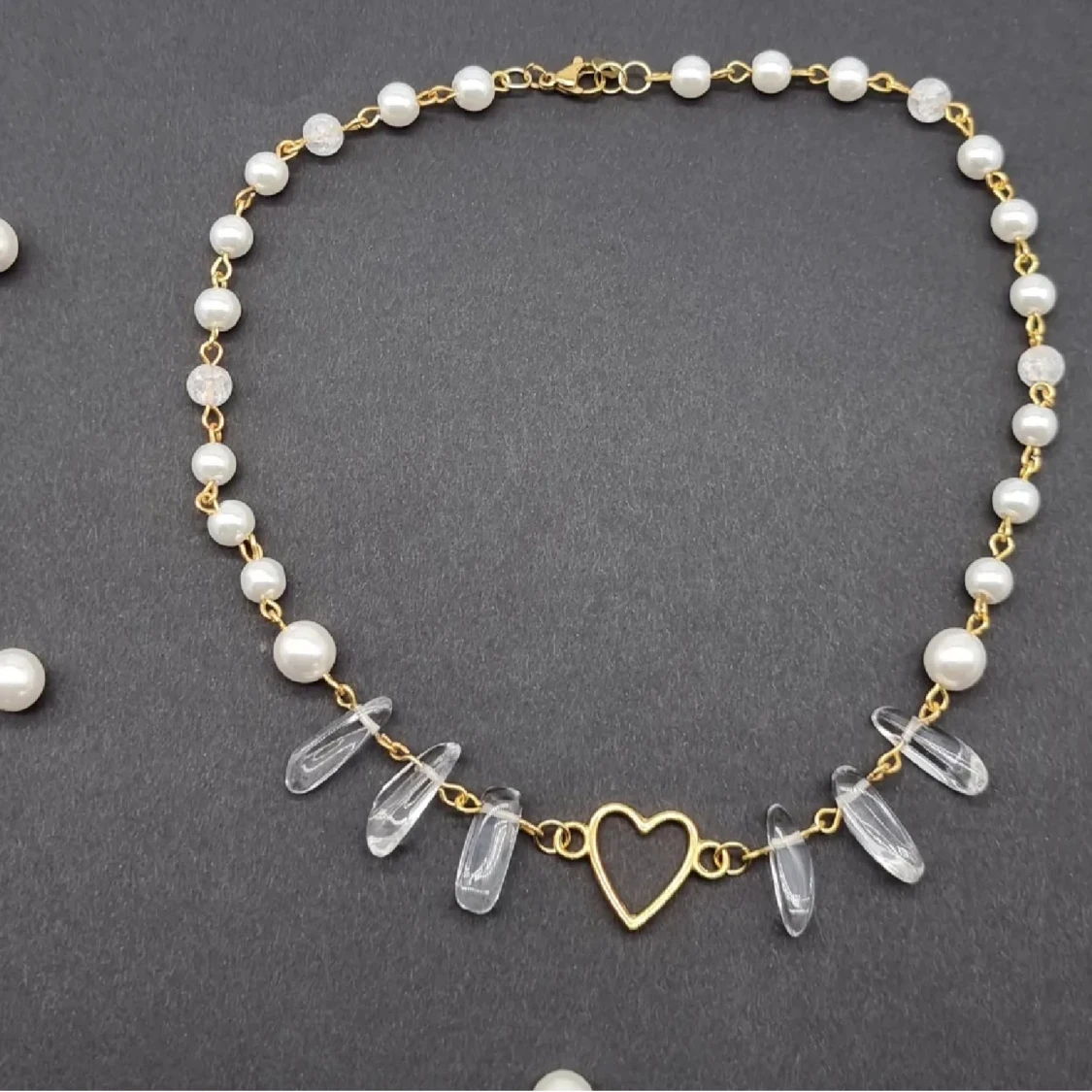 Handgjort halsband  - 90