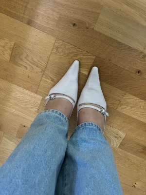 Supersöta klackar - Köpte dessa second hand av en tjej men de var tyvärr för små så nu säljer jag dem vidare 