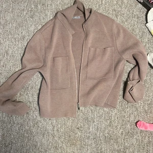 Cardigan  - Fin cardigan 