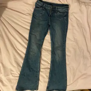 Bootcut jeans från h&m med bra passform!