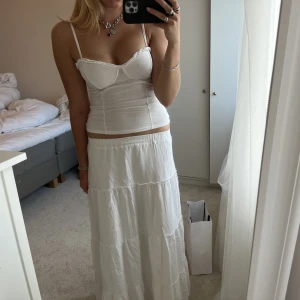 Linne - !!kan ej lösa fler bilder eller mått!! Linne i storlek xs, så så snyggt