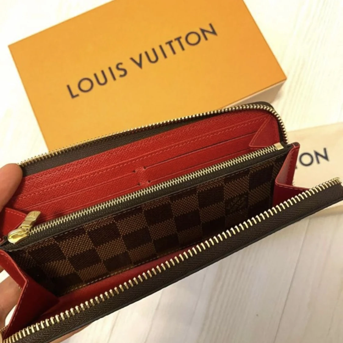 Louis Vuitton - Clemence Plånbok  - 90
