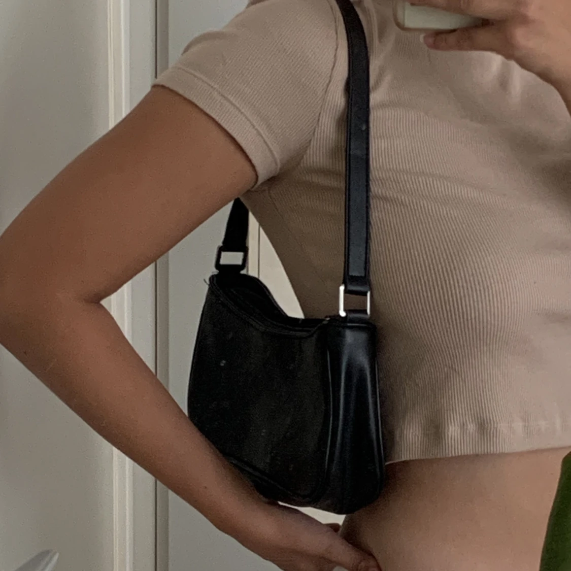 Svart handväska  - 90