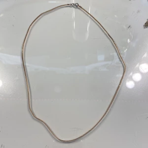 Halsband/kedja - Guldkedja