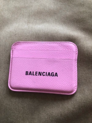 Balenciaga korthållare - Rosa balenciaga korthållare i fint skick 