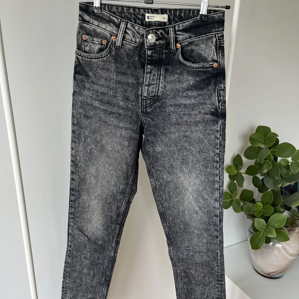 Raka långa jeans. Jeans & Byxor.