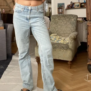 Weekday jeans - Blå jeans från weekday, modell voyage 