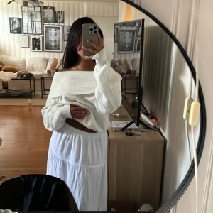 Stickad tröja - Stickad tröja från chiquelle, one size. Frakt tillkommer