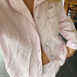 Pyjamas - Söt pyjamas, @vintage.bymatilda för mer bilder och köp