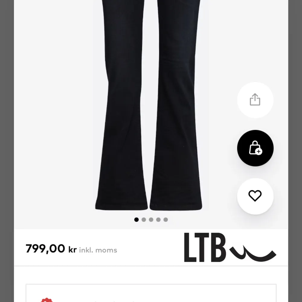 Säljer mina supersnygga svarta jeans ifrån ltb💗 har använts ca 3 ggr och är i jättebra skick, säljer dom för att de inte kommer till användning längre. Köptes för 800 säljer för 650. Perfekta till hösten😻. Jeans & Byxor.