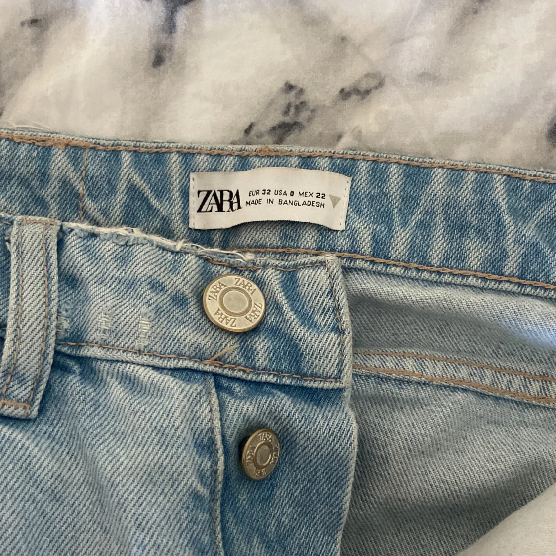Zara midrise straight leg jeans  - 91