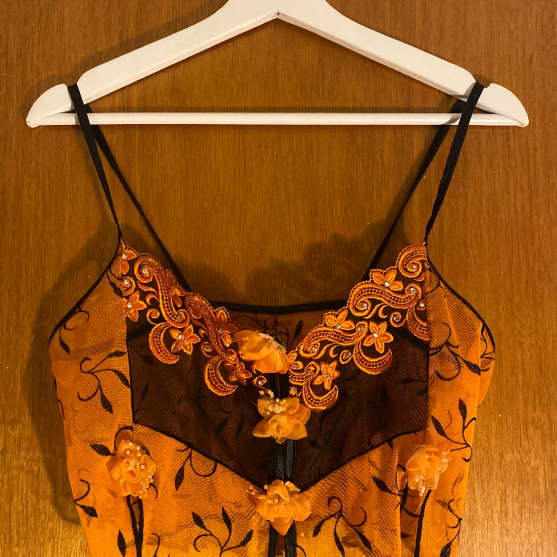 Orange snygg mesh-topp - 90