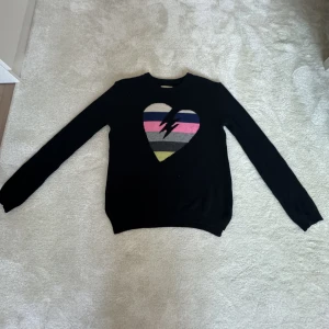 Zadig Tröja - Jätte cool ull Zadig tröja som jag säljer då den är för liten, mycket bra skick🥰