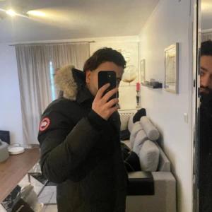 Canada Goose Parka Jacka  - Fräsch Canada Goose Parka jacka. Storlek M 