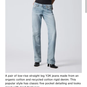 Weekday jeans  - Strl 26/30. Pris 150 kr