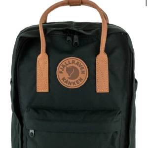 Fjällräven ryggsäck 💫 - En jättefin ryggsäck om inte kommer till användning, den är i mycket bra skick.  Köparen står för frakten 💘