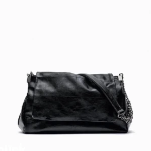 Zara väska - Köpt för ett år sedan men endast använd två-tre gånger💕💕