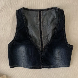 Jeanstopp - Cool och asymmetrisk 