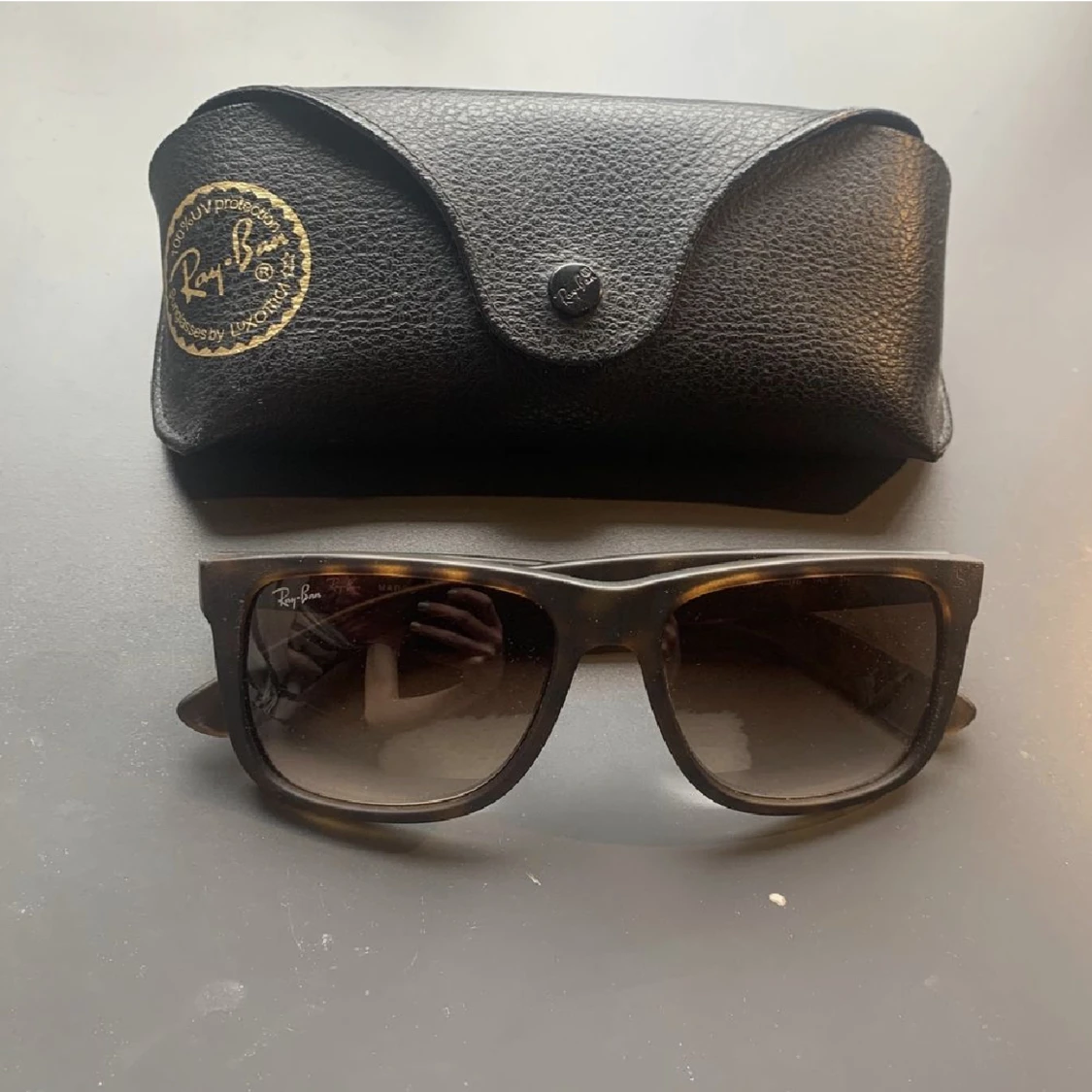 Solglasögon Raybans - 90