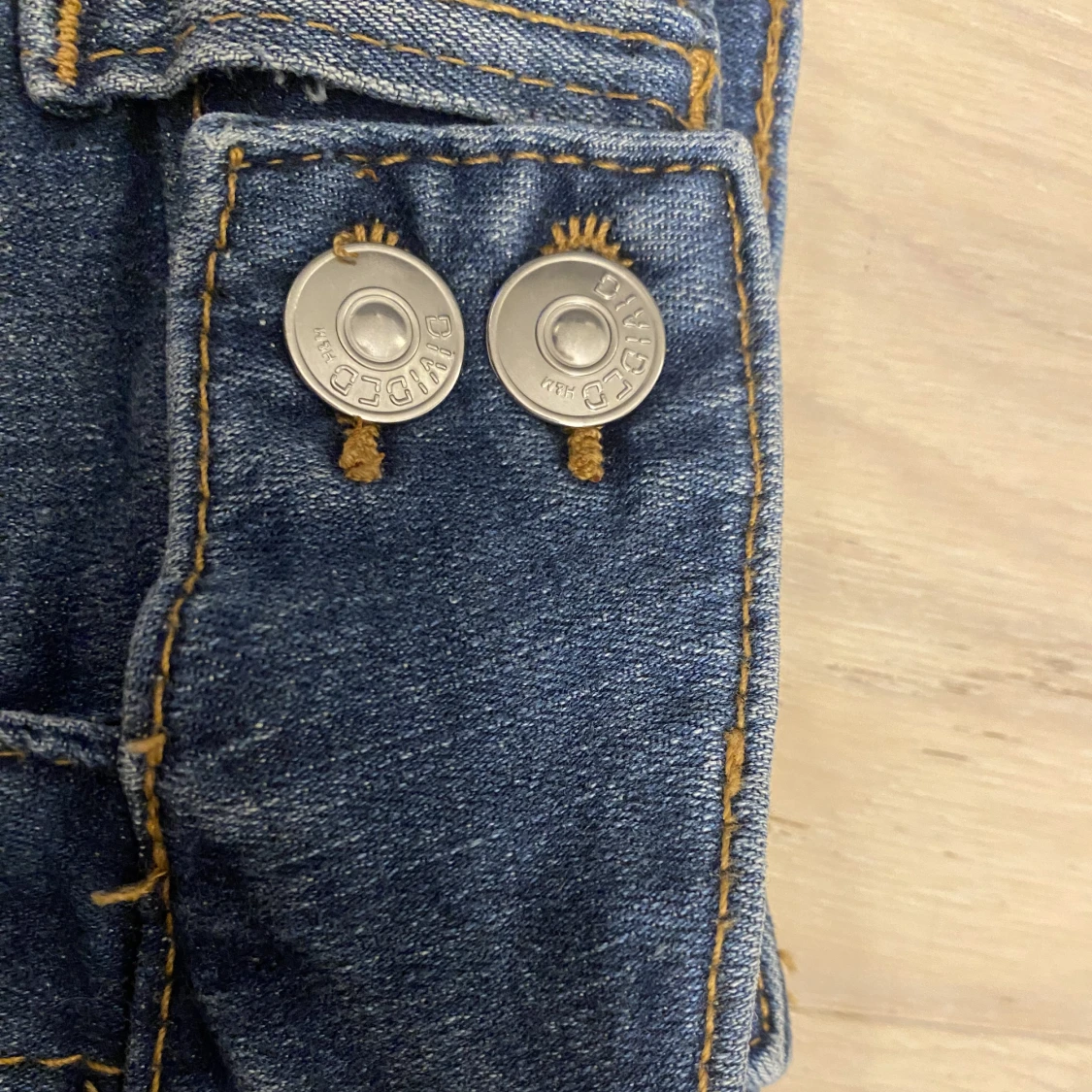 Kort jeanskjol  - 91