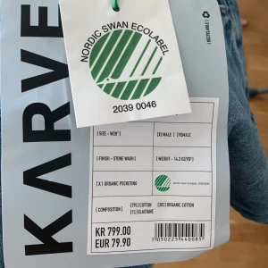 Karve jeans storlek 28 - Aldrig använda. Pris kan diskuteras.