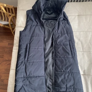 Väst - Bra skick för vest, har anvandat bara några gånger