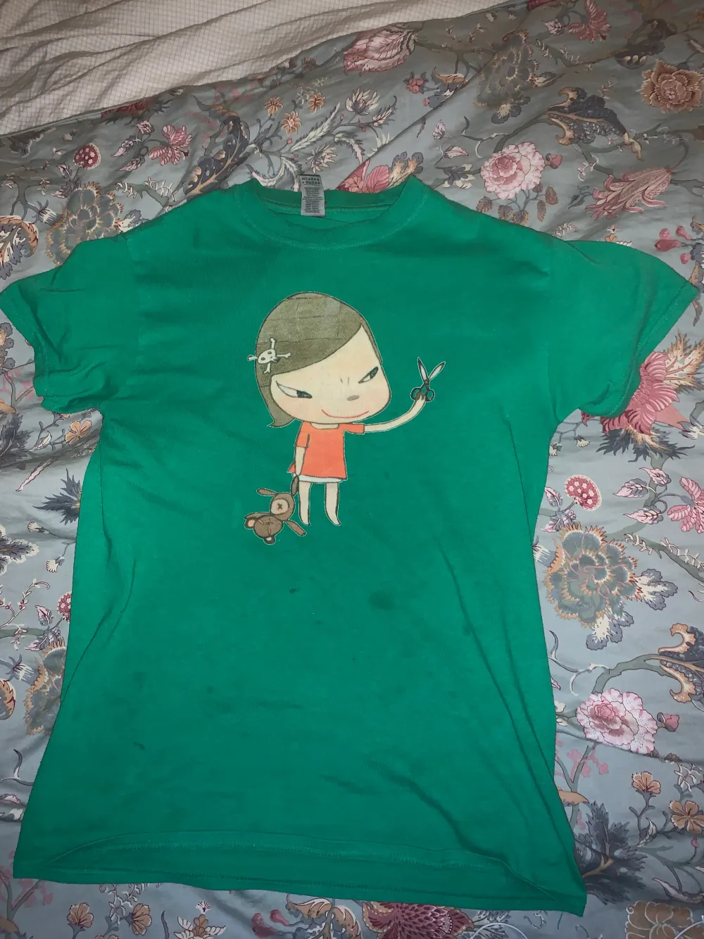 Jätte cool unik yoshi tomonara tröja!. T-shirts.