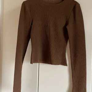 A-DSGN tröja - Säljer min adsgn tröja för att den inte riktigt kommer till användning:)