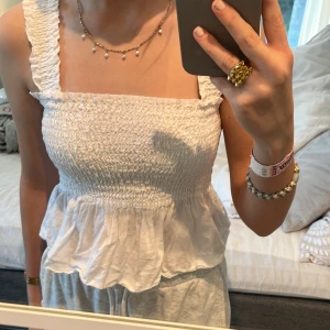 Topp - jättesöt somrig topp från uniqlo