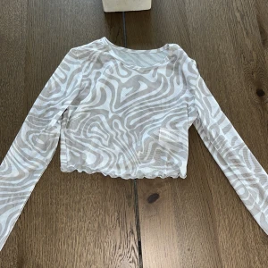 Topp - Aldrig använt, köparen står för frakten 