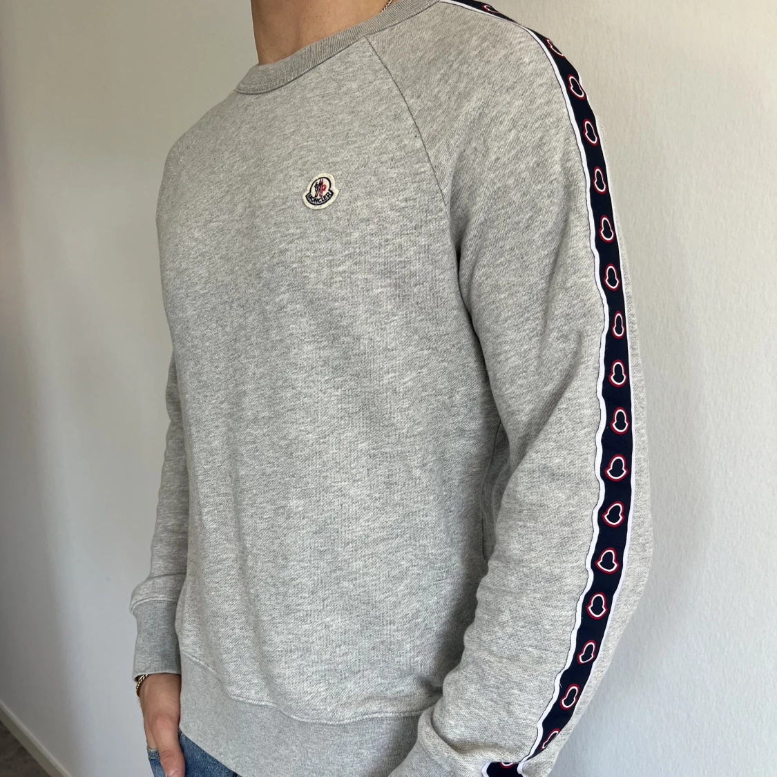 Moncler crewneck stl M  - 90