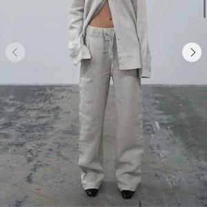 Linen byxor - Säljer dessa svarta linne byxorna från a-dsgn då det inte kommer till användning. Som nya i kvaliten, endast andvänt två gånger