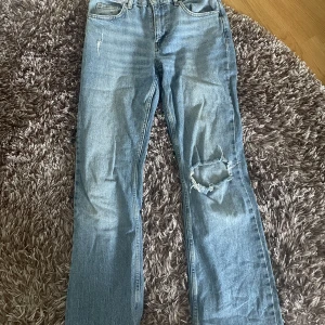 Jeans - Jeans från Gina!💕 använder inte längre och dem är i bra skick. 