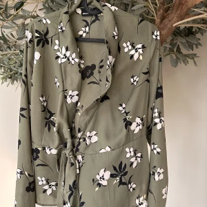 Gina Tricot blus - Fint skick!