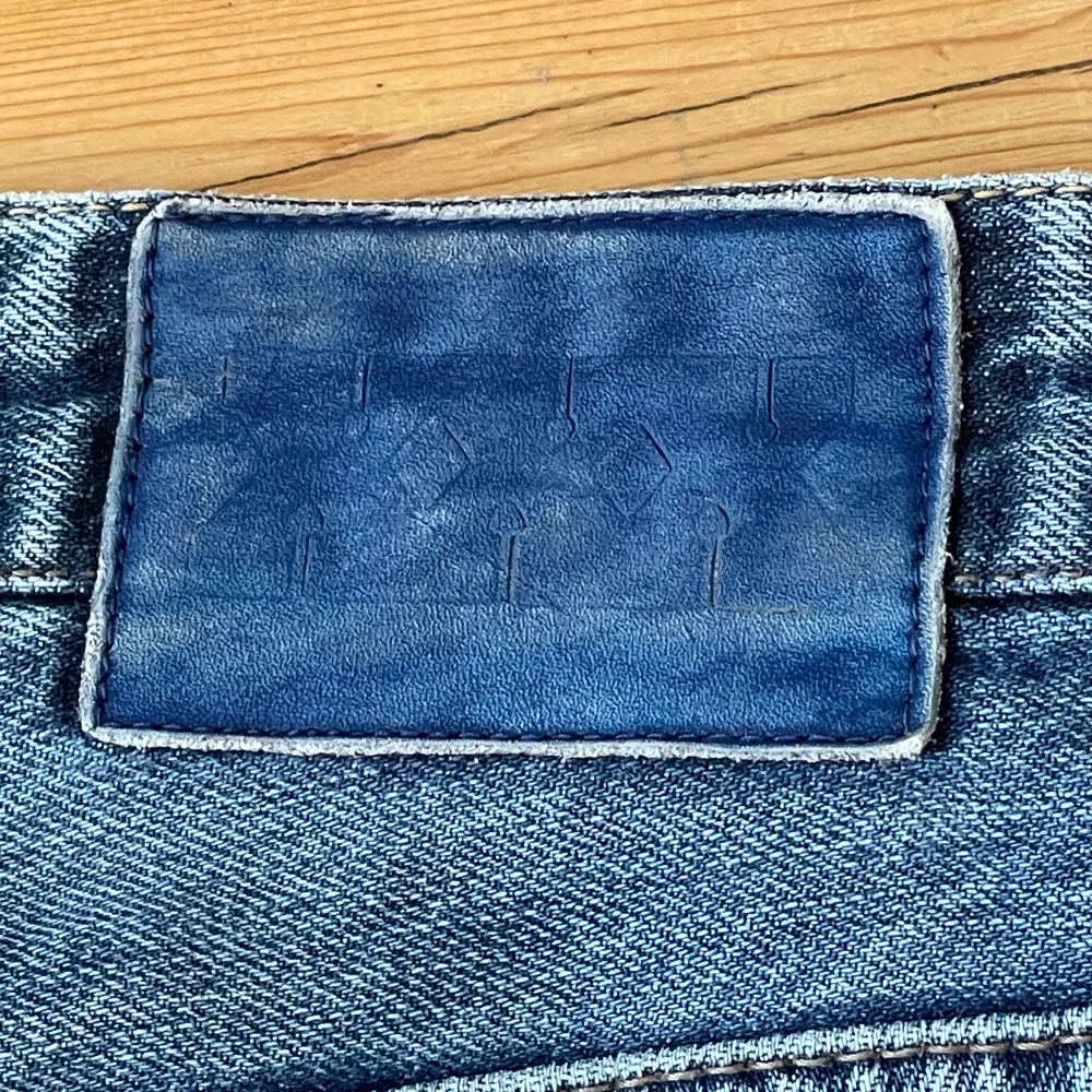 Sällsynta Stussy jeans från deras 30 års-jubileum 💴Skick 8/10, proffesionellt lagade och nya innerfickor .  💴W 34  💴Allt funkar perfekt  💴Frakt och mötes möjligheter finns🙌  Märke: Stussy. Jeans & Byxor.