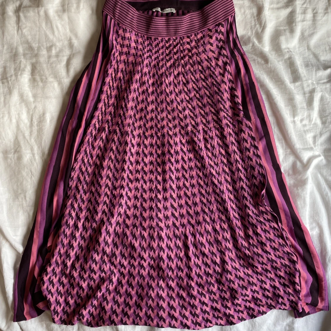 Stickad midikjol💕