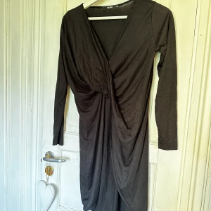 Kofta  - Kofta från Bikbok  Använd fåtal gånger.