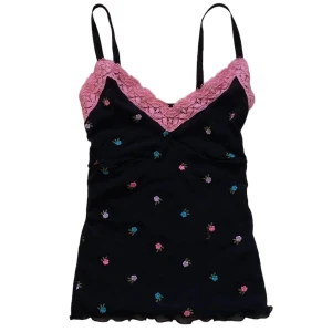 y2k linne - sött linne, återuppblicerad. Köparen står för frakt. Använd gärna ”köp nu” <3