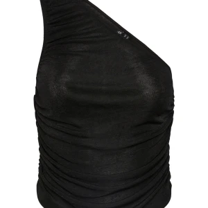 One Shoulder Top🖤 - Svart glittrig one shoulder top i storlek M från Pieces!🪩🖤 Aldrig använd med lappen kvar på! Kostar 229.95 ord pris men säljer för 100kr. Sen tillkommer frakt såklart💞