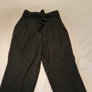 Kostymbyxa  - Från hm ,mjukt material supersnygga!!