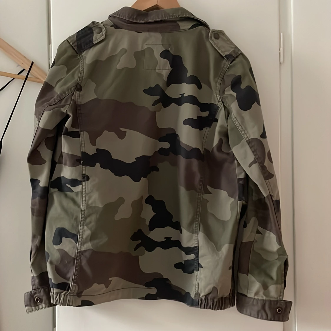 Militär jacka  - 91