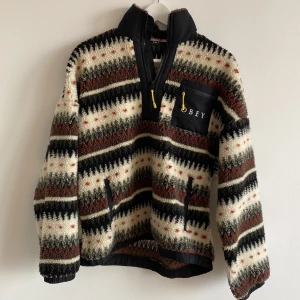 Teddy jacka från obey! - Teddyjacka i nyskick🤍