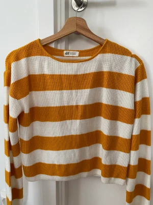 Kofta - Gul-vit HM kofta XS