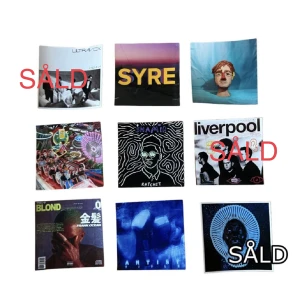 Albumbilder/posters! - Coola posters i extremt bra skick/upplösning:  Storlek: 12,8cm • 12,8cm🤩 Styckpris 10kr + 17kr frakt. TRYCK EJ KÖP NU! Se andra liknande annonser 