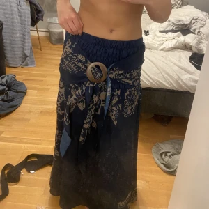 Lång kjol - As fin unik lång kjol! Frakt tillkommer! Stretchig